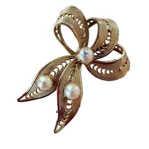 Vintage Gold Tone Fancy Ribbon Bow with Faux Pearls Pin Brooch